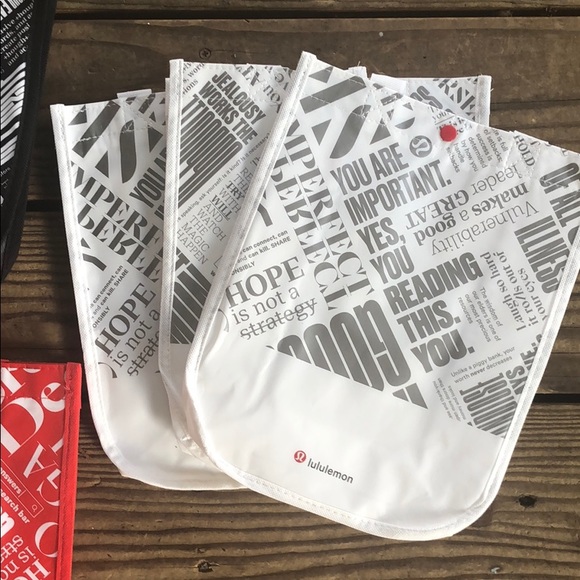 LULULEMON ⭐️🆕⭐️ SHOPPING TOTE GIFT BAG SETS - Picture 2 of 4